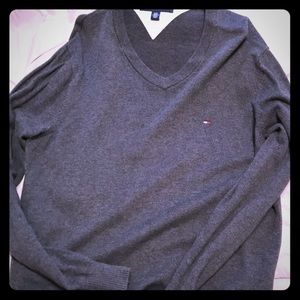 Tommy Hilfiger men’s gray v neck sweater